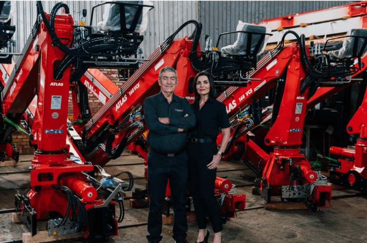 Knuckle Boom Crane Versatility